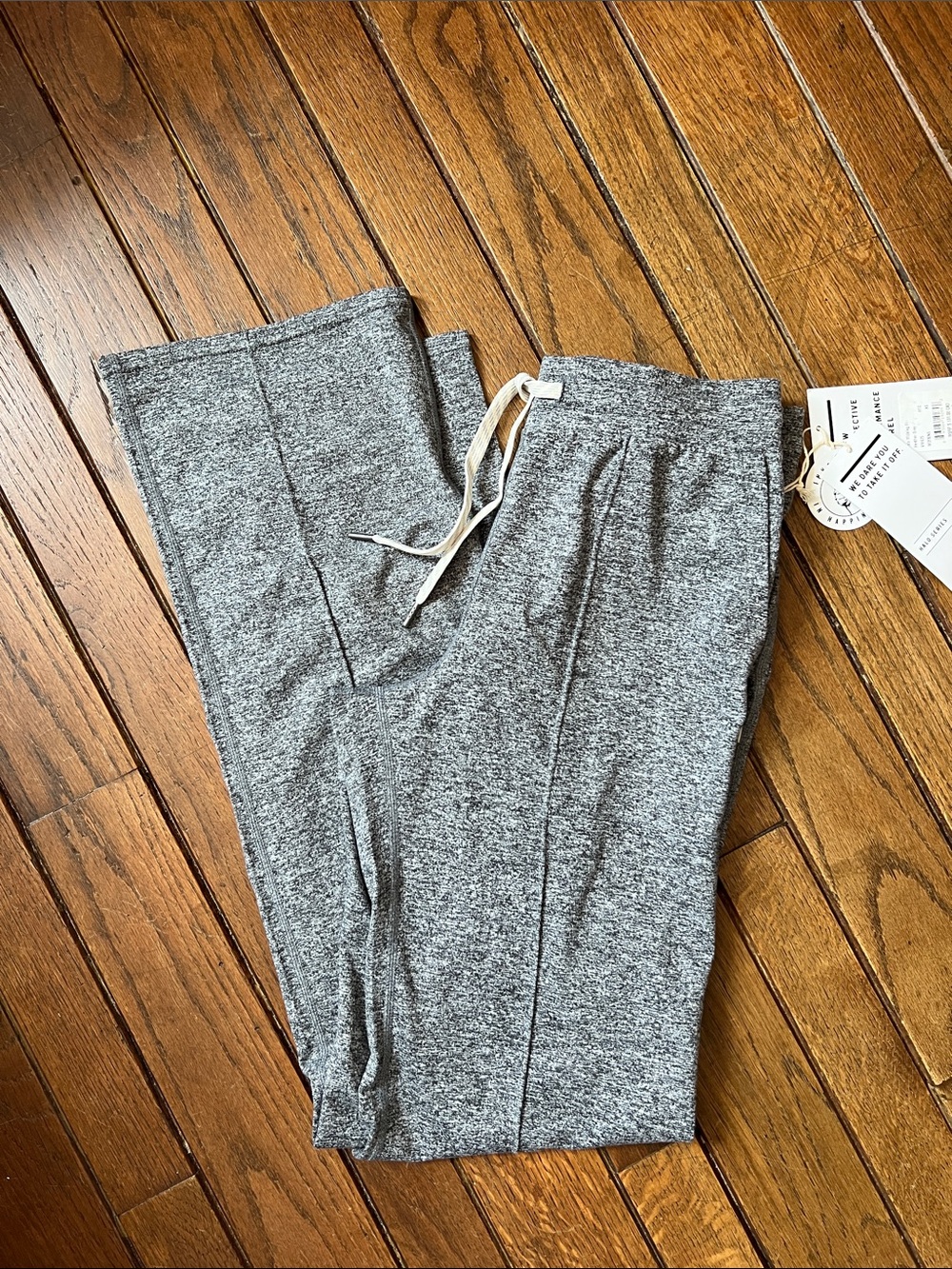 Vuori Heather Grey Halo Wide Leg Flare Pants Size XS NWT